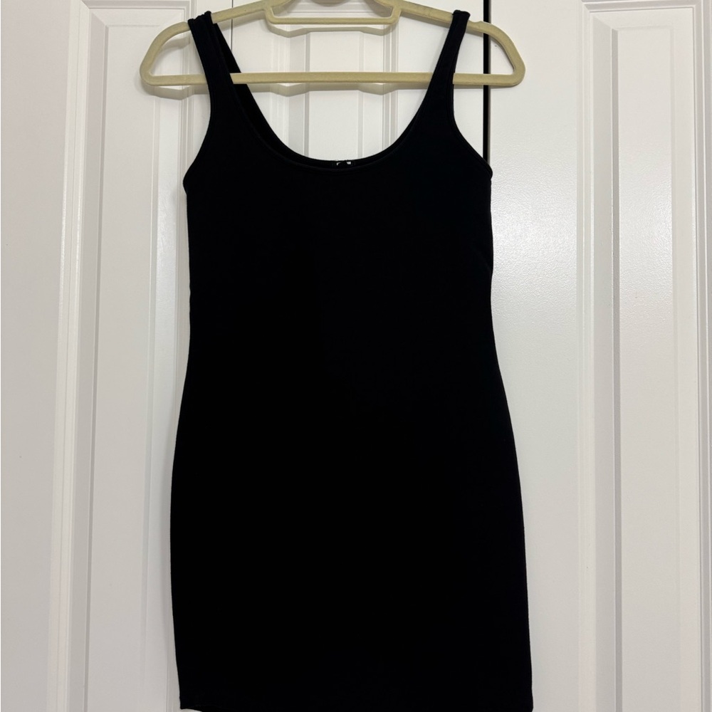 Monrow black dress